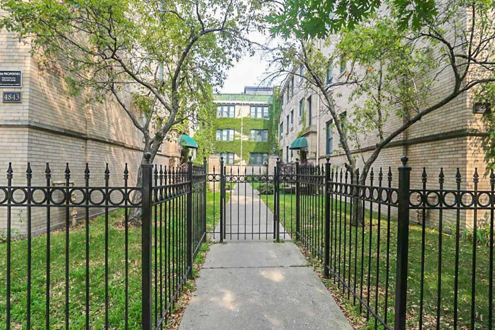 Chicago Apartment: 4837 N. Wolcott Ave.