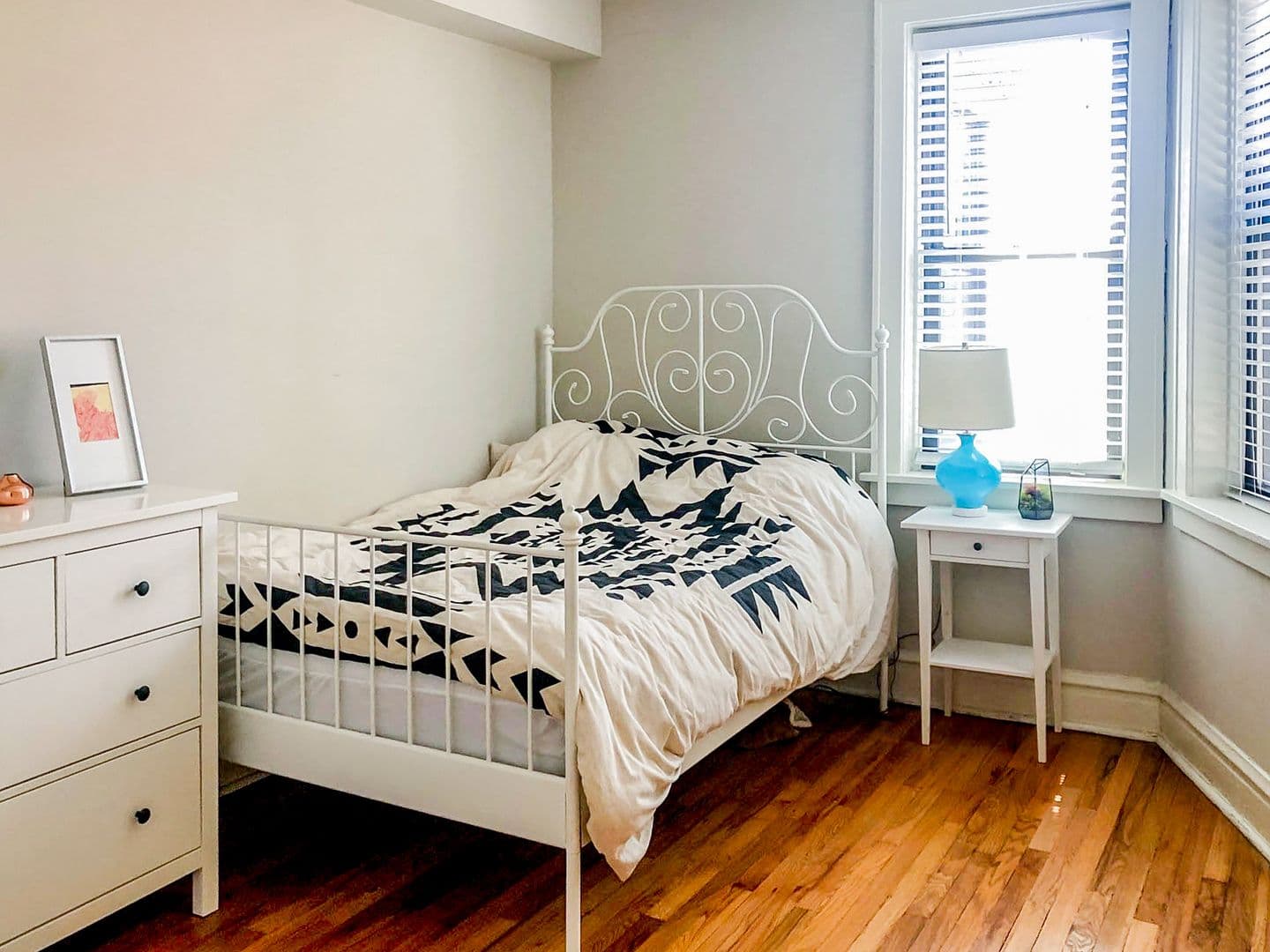 Chicago Apartment: 2229 W. Wilson Ave.
