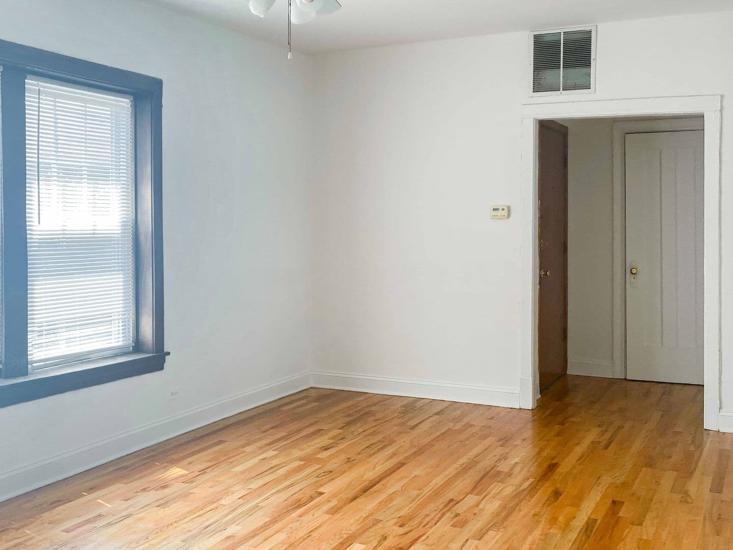 Chicago Apartment: 3521 N. Broadway St.