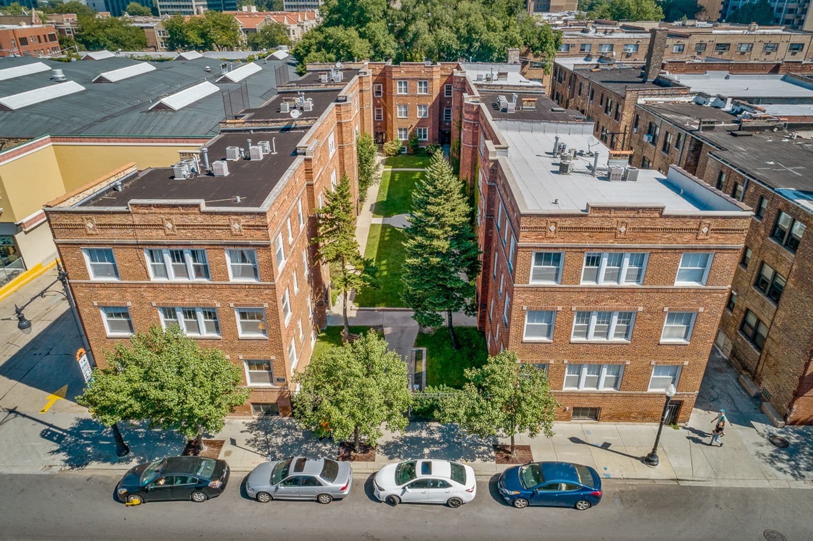 Chicago Apartment: 3521 N. Broadway St.