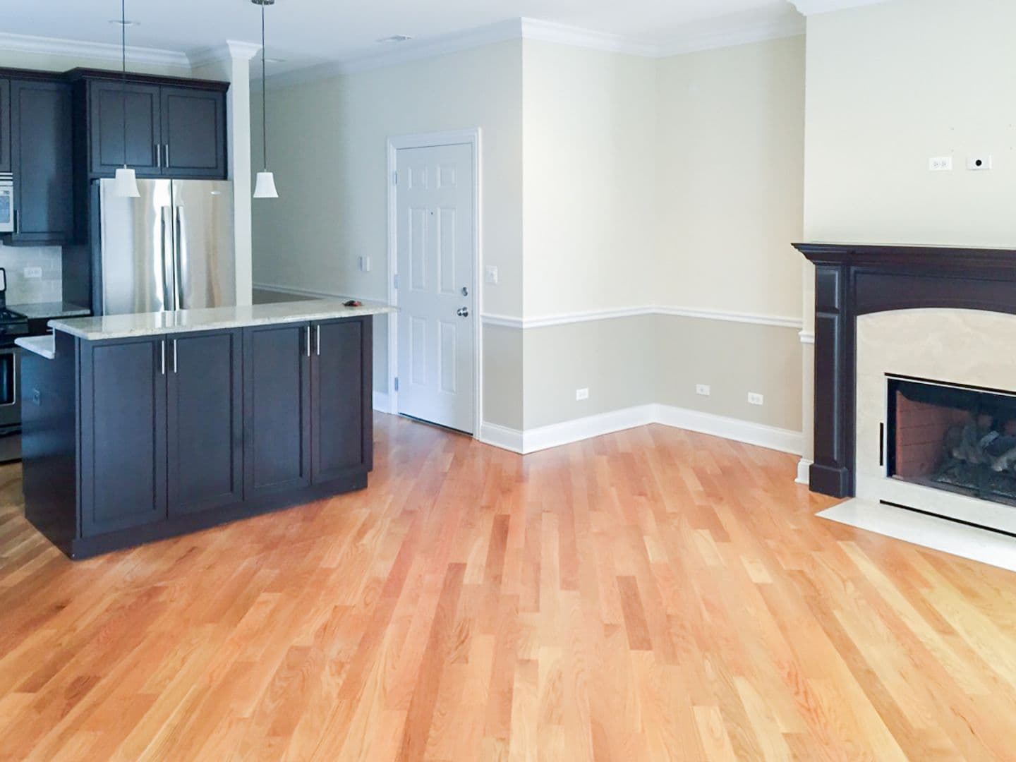 Chicago Apartment: 3229 N. Kenmore Ave.
