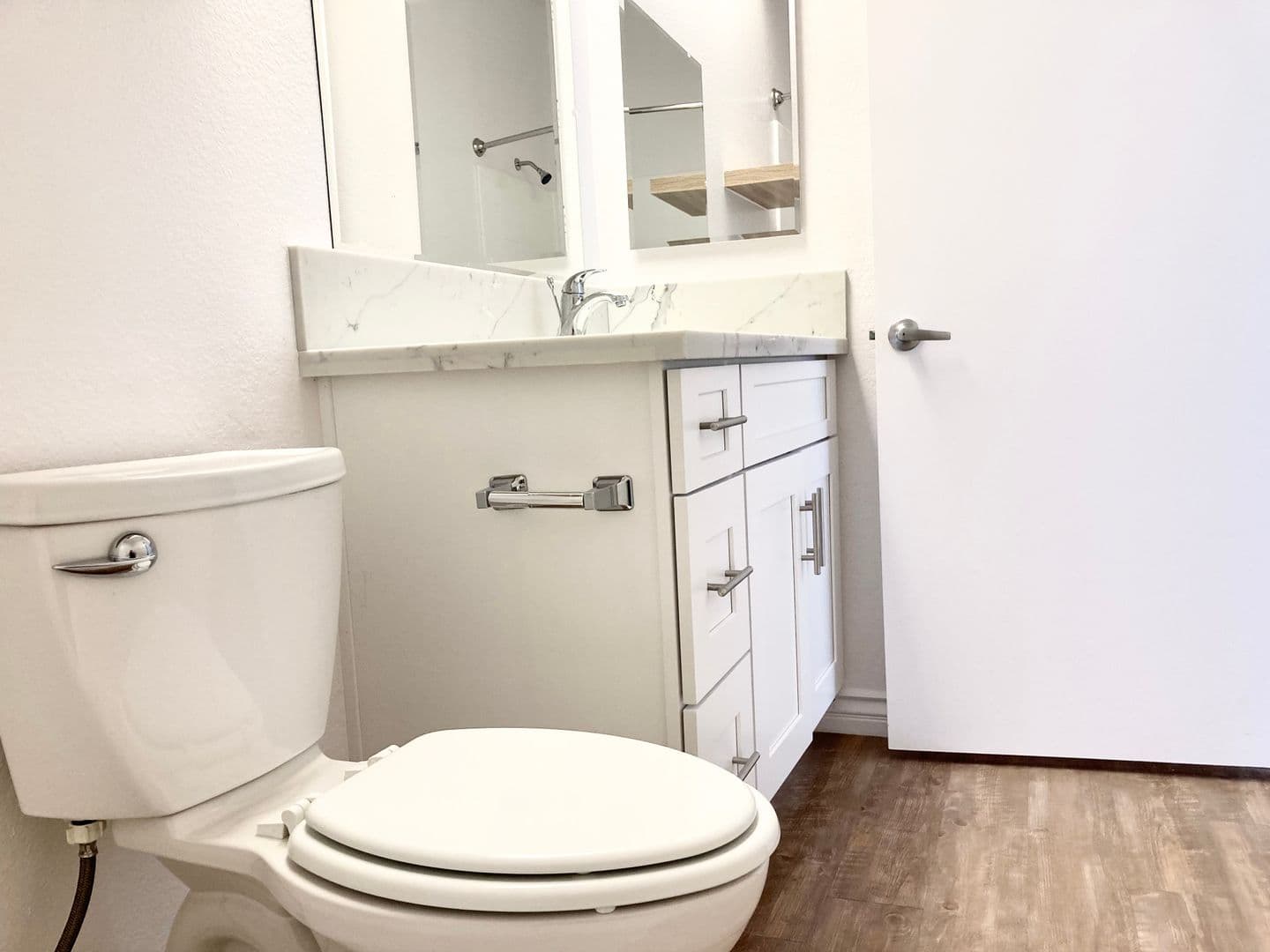 W. Los Angeles Apartment: 1550 Amherst Avenue