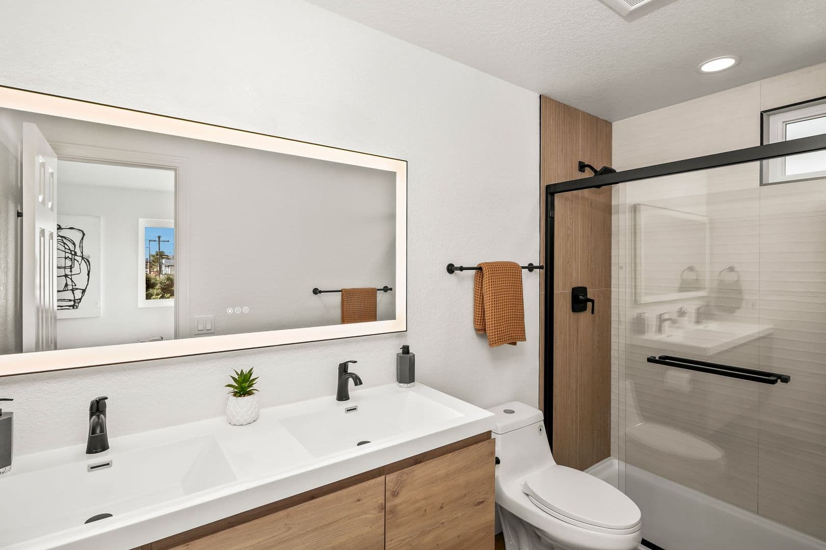 Imperial Beach Condo: 152 Evergreen Avenue