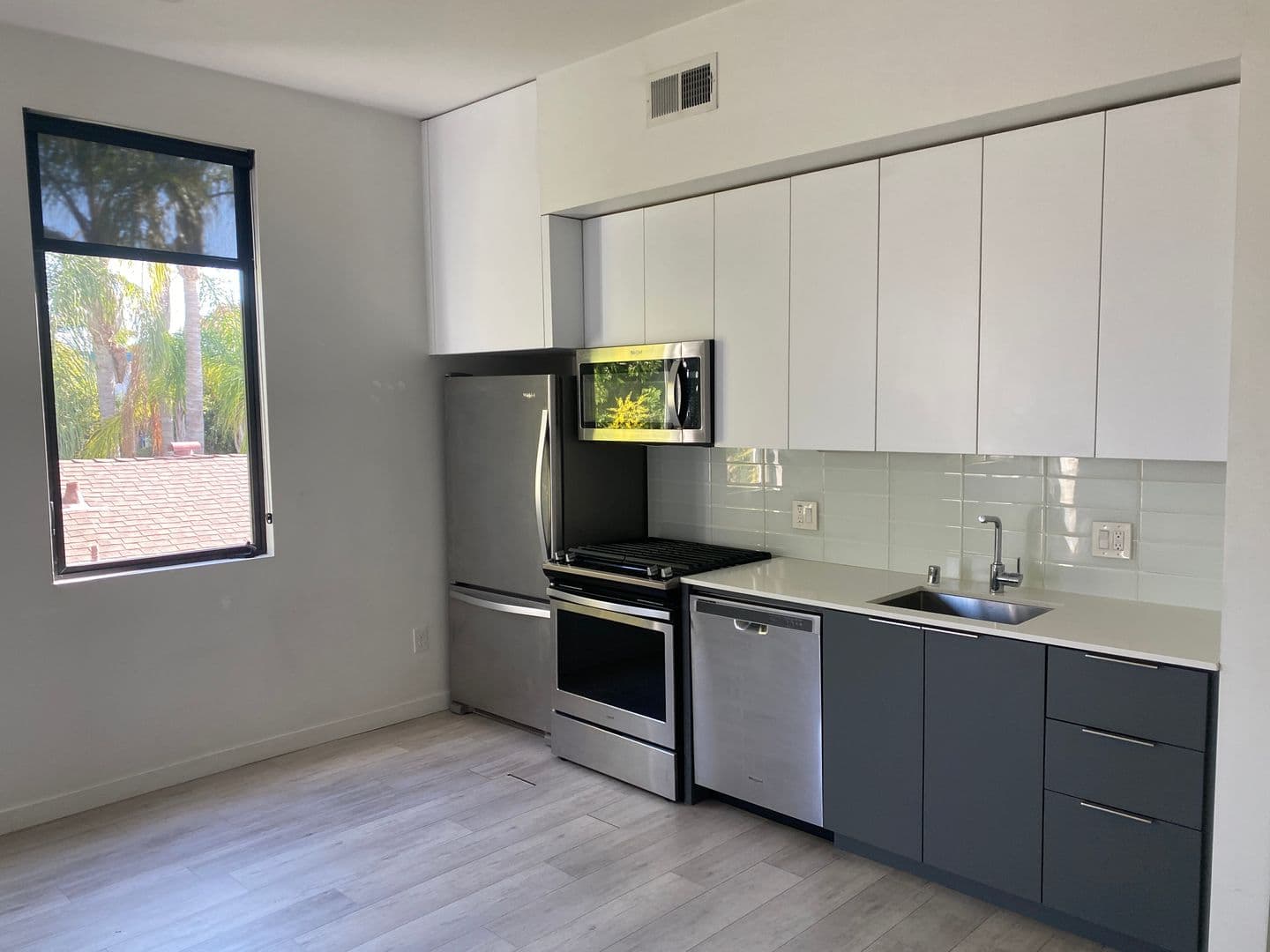 San Diego Apartment: 3767 Bancroft St