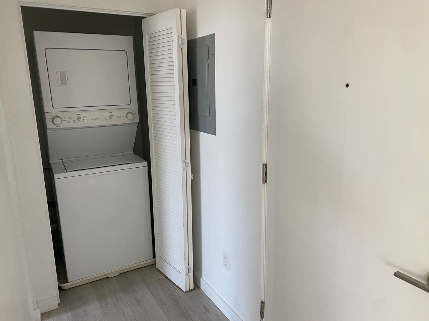 San Diego Apartment: 3767 Bancroft St