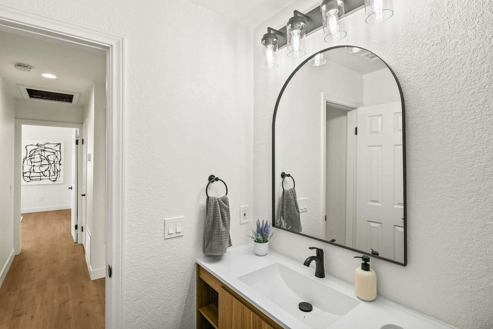 Imperial Beach Condo: 152 Evergreen Avenue
