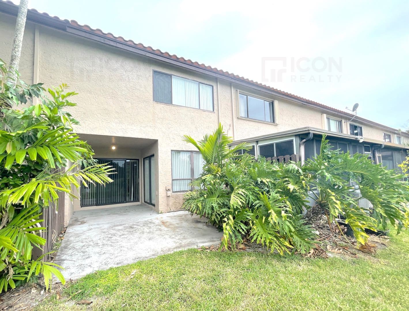 Lauderhill Townhome: 3613 Inverrary Boulevard W