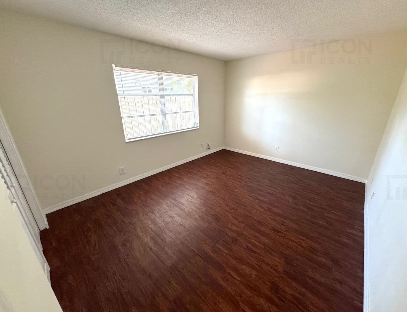 Wilton Manors Apartment: 215 NW 25th Street - 5