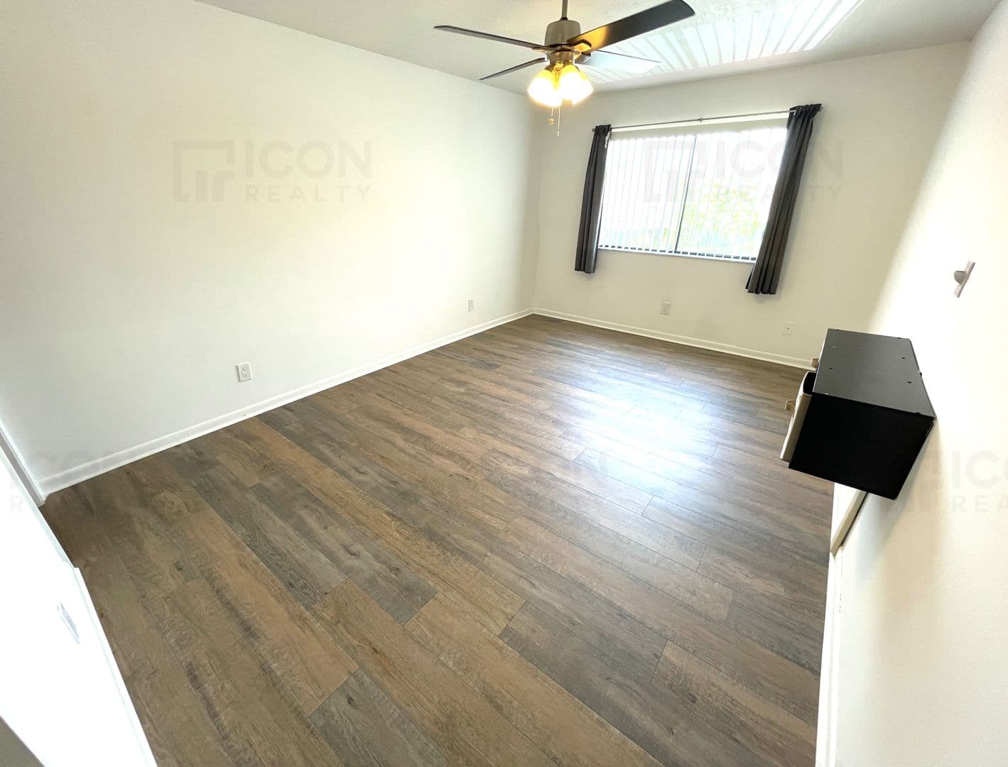 Lauderhill Townhome: 3613 Inverrary Boulevard W