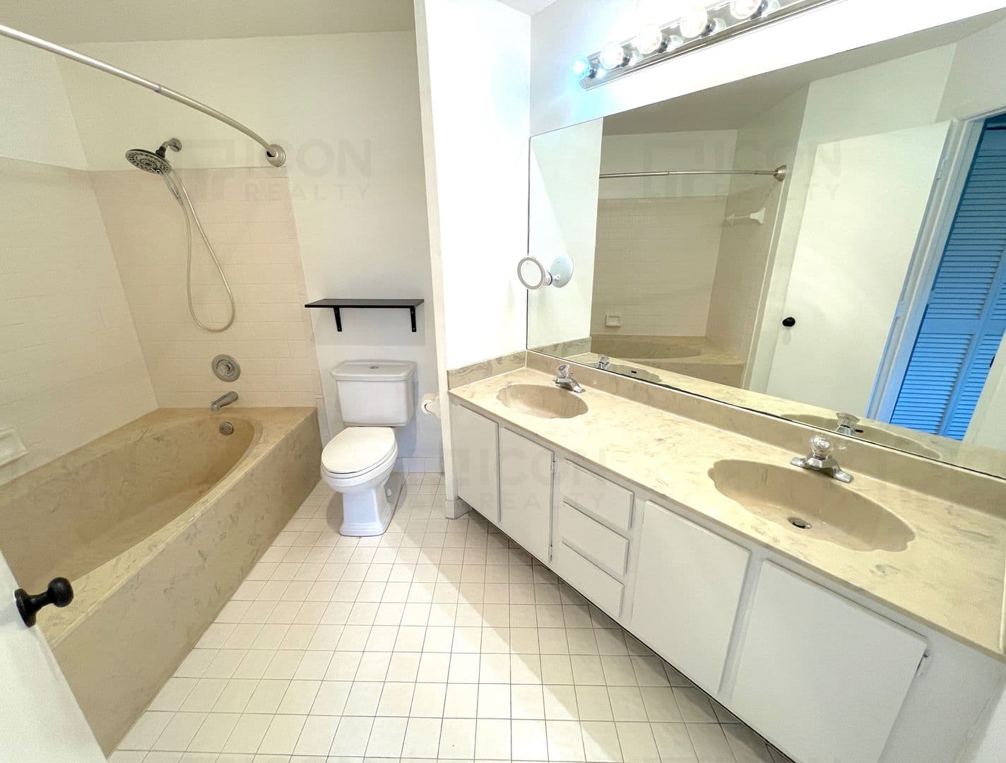 Lauderhill Townhome: 3613 Inverrary Boulevard W