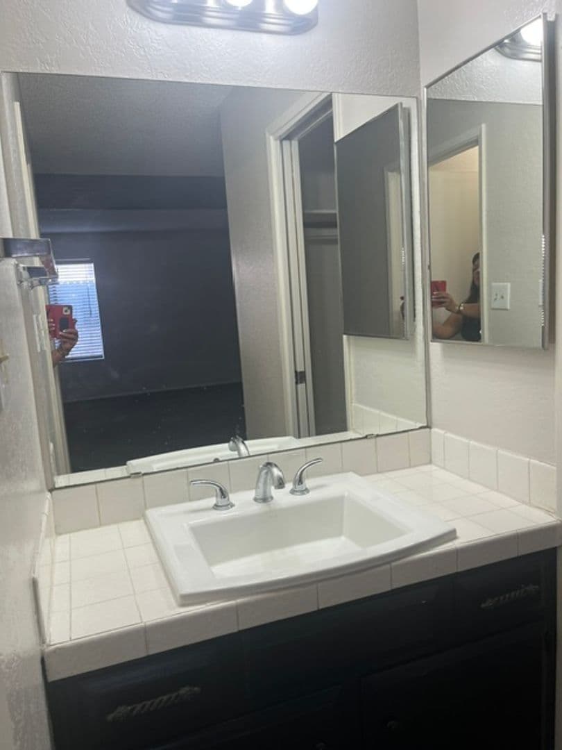 BAKERSFIELD Apartment: 1044 McDONALD WAY, units A-D
