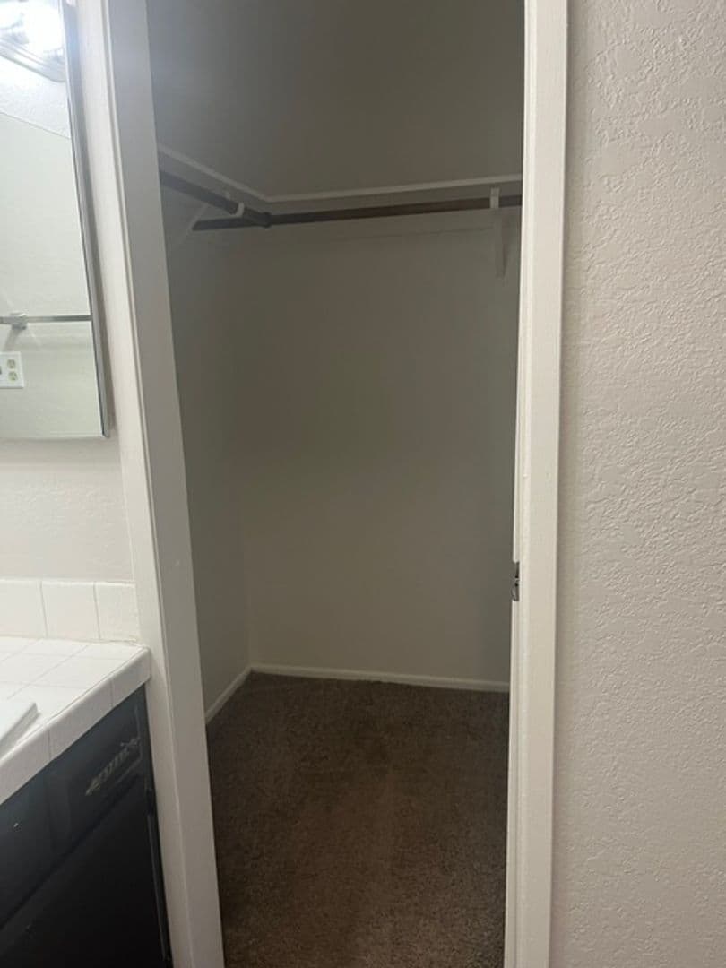 BAKERSFIELD Apartment: 1044 McDONALD WAY, units A-D