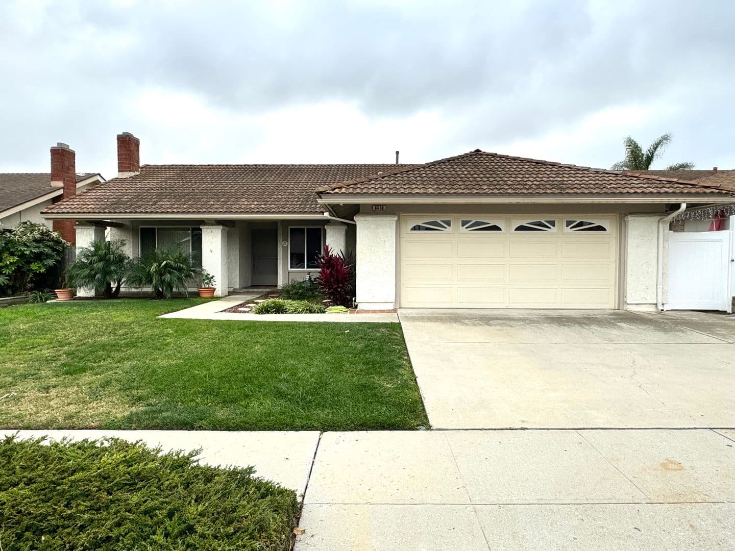 Ventura House: 6630 Sora St,