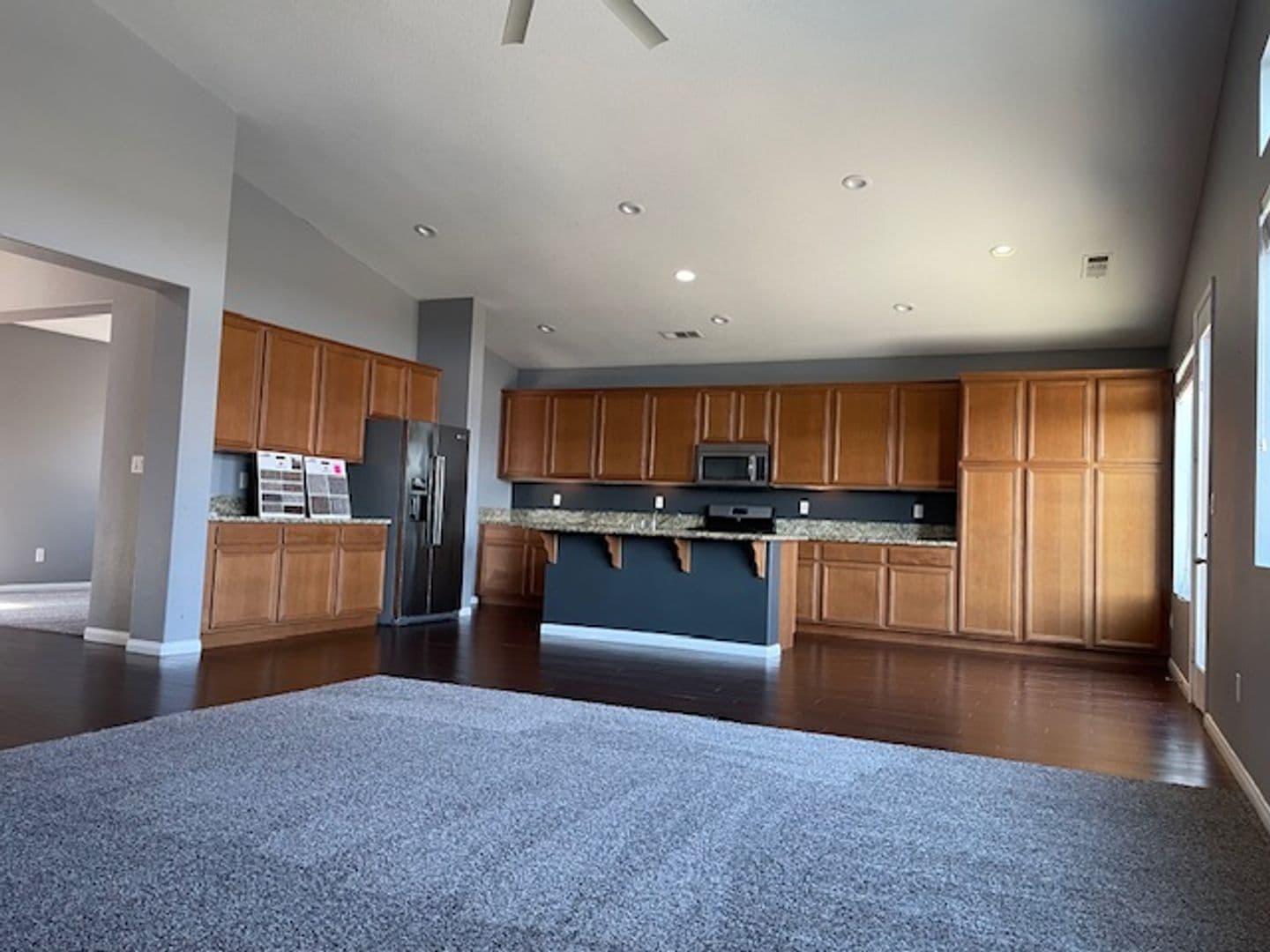 BAKERSFIELD House: 11707 CHRISTMAS ROSE DRIVE