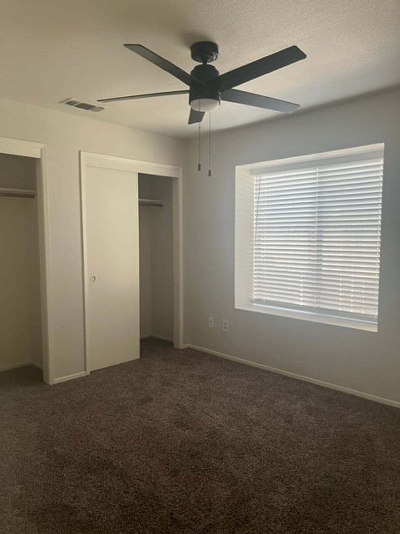 Bakersfield, Apartment: 3106 Brookside Dr.