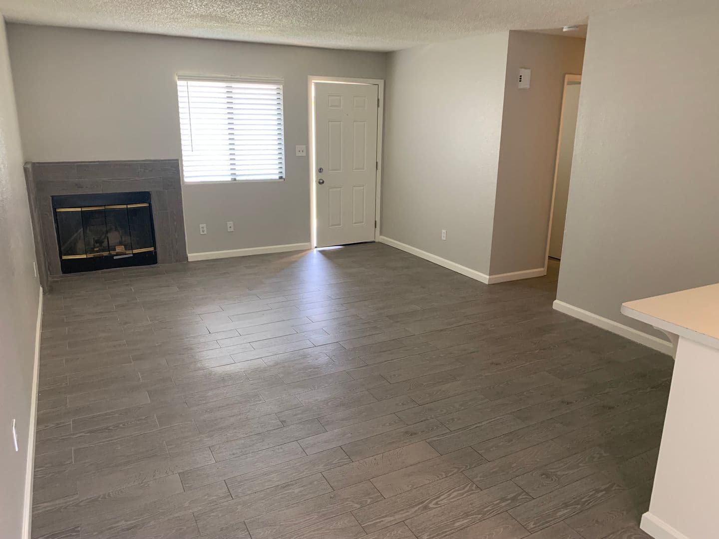 Bakersfield, Apartment: 817 Quail Ln. Lot 11  (#15-#17)