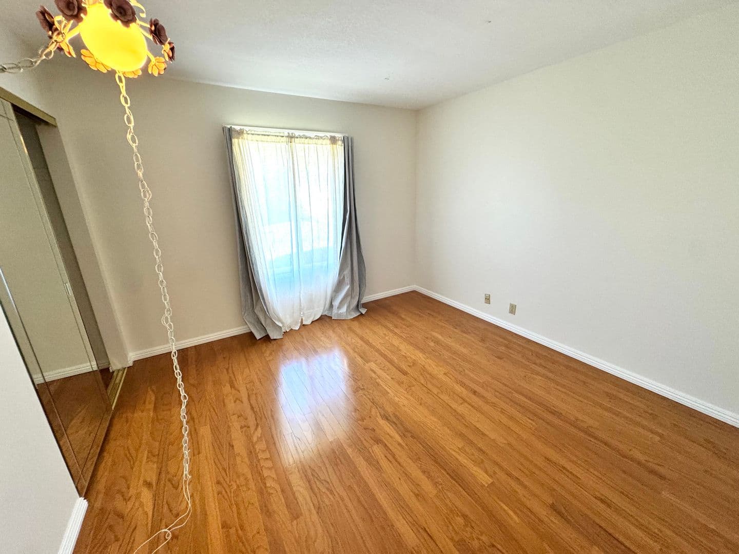 Ventura House: 246 Grandridge Court