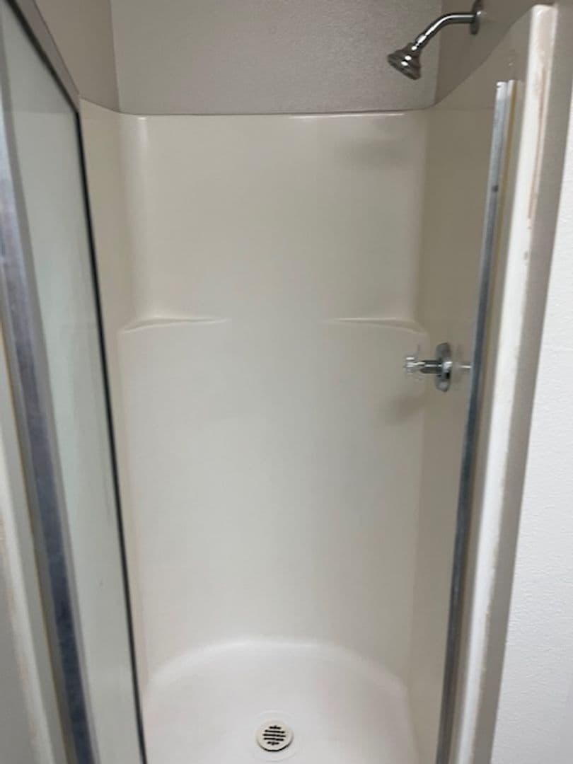 BAKERSFIELD Apartment: 3018 GOSFORD ROAD, units A-D