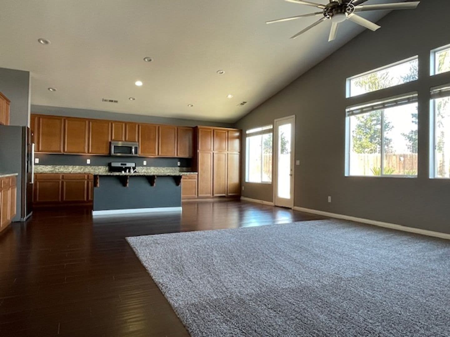 BAKERSFIELD House: 11707 CHRISTMAS ROSE DRIVE