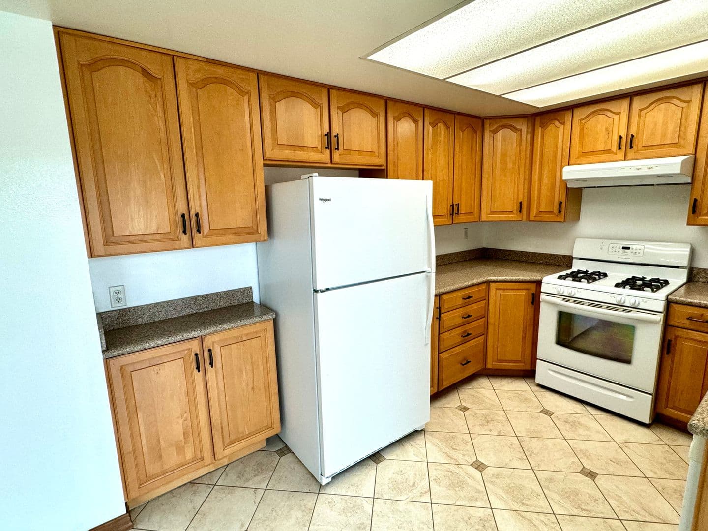Ventura House: 6630 Sora St,