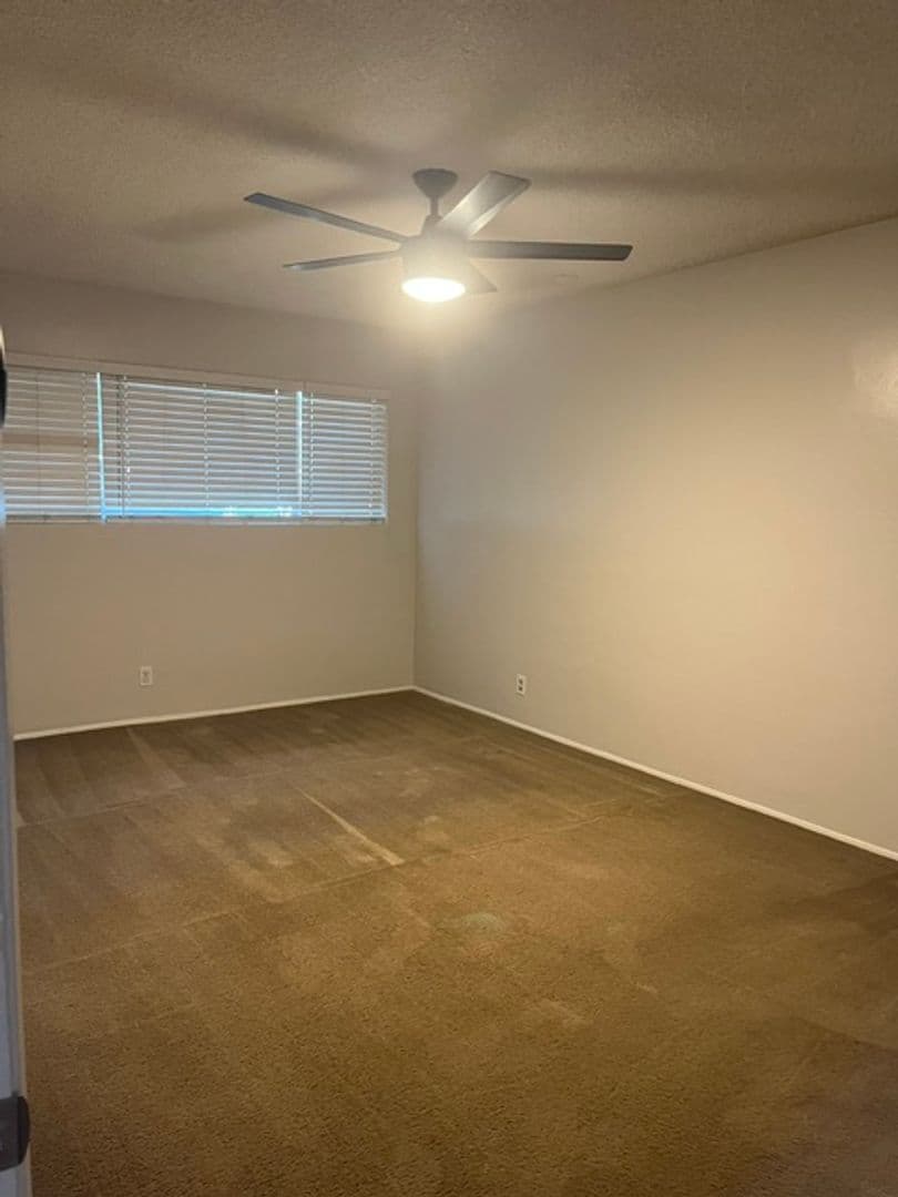 BAKERSFIELD Apartment: 6400 STOCKDALE HWY, units 1-4