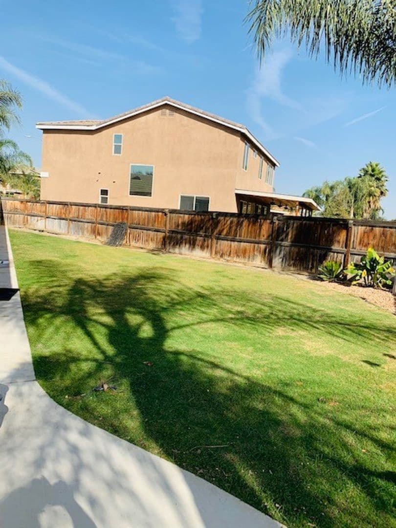 BAKERSFIELD House: 11707 CHRISTMAS ROSE DRIVE