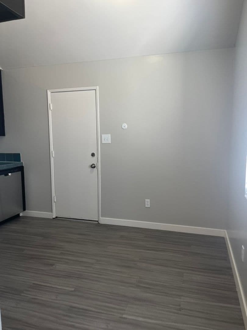 BAKERSFIELD Apartment: 4013 SORANNO AVENUE, units A-D