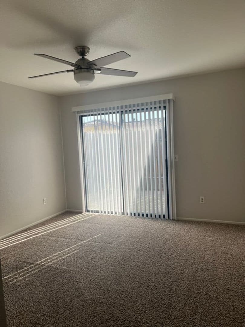 BAKERSFIELD Apartment: 8710 LYN RIVER COURT, units A-D