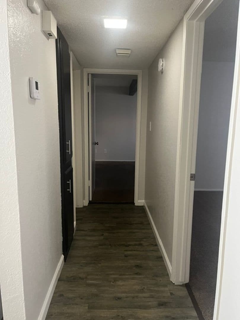 BAKERSFIELD Apartment: 1044 McDONALD WAY, units A-D