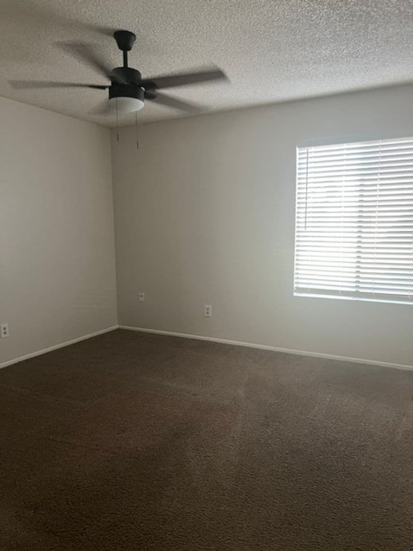 BAKERSFIELD Apartment: 1044 McDONALD WAY, units A-D