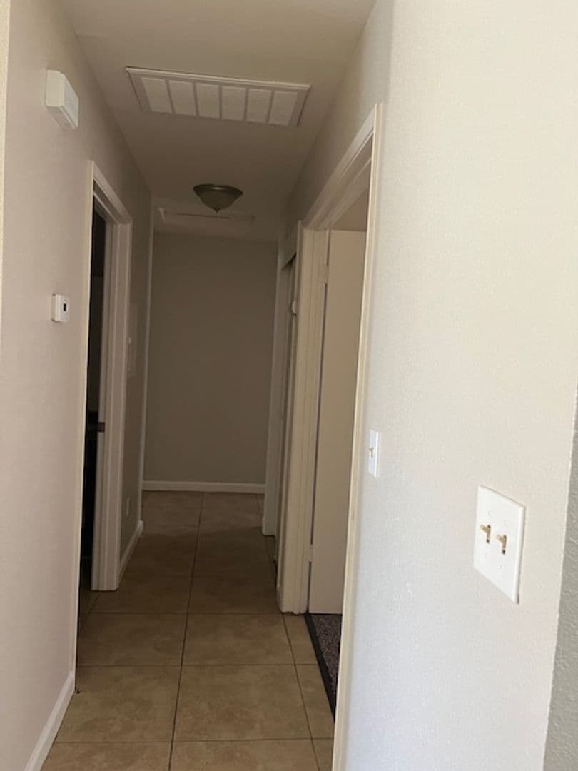 BAKERSFIELD Apartment: 3018 GOSFORD ROAD, units A-D