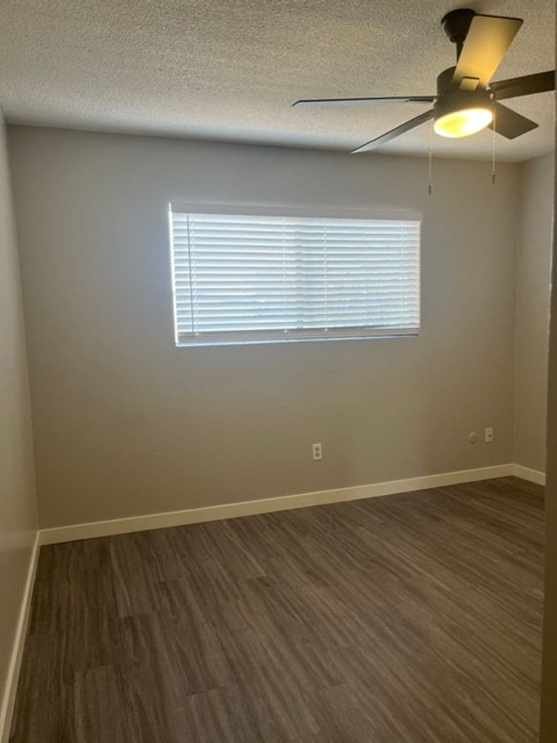 BAKERSFIELD Apartment: 4013 SORANNO AVENUE, units A-D