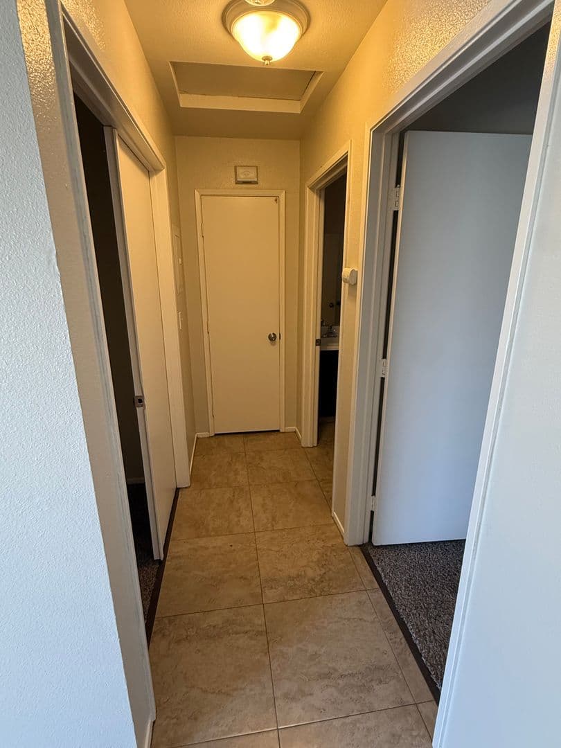 Bakersfield, Apartment: 3112 Brookfield Loop