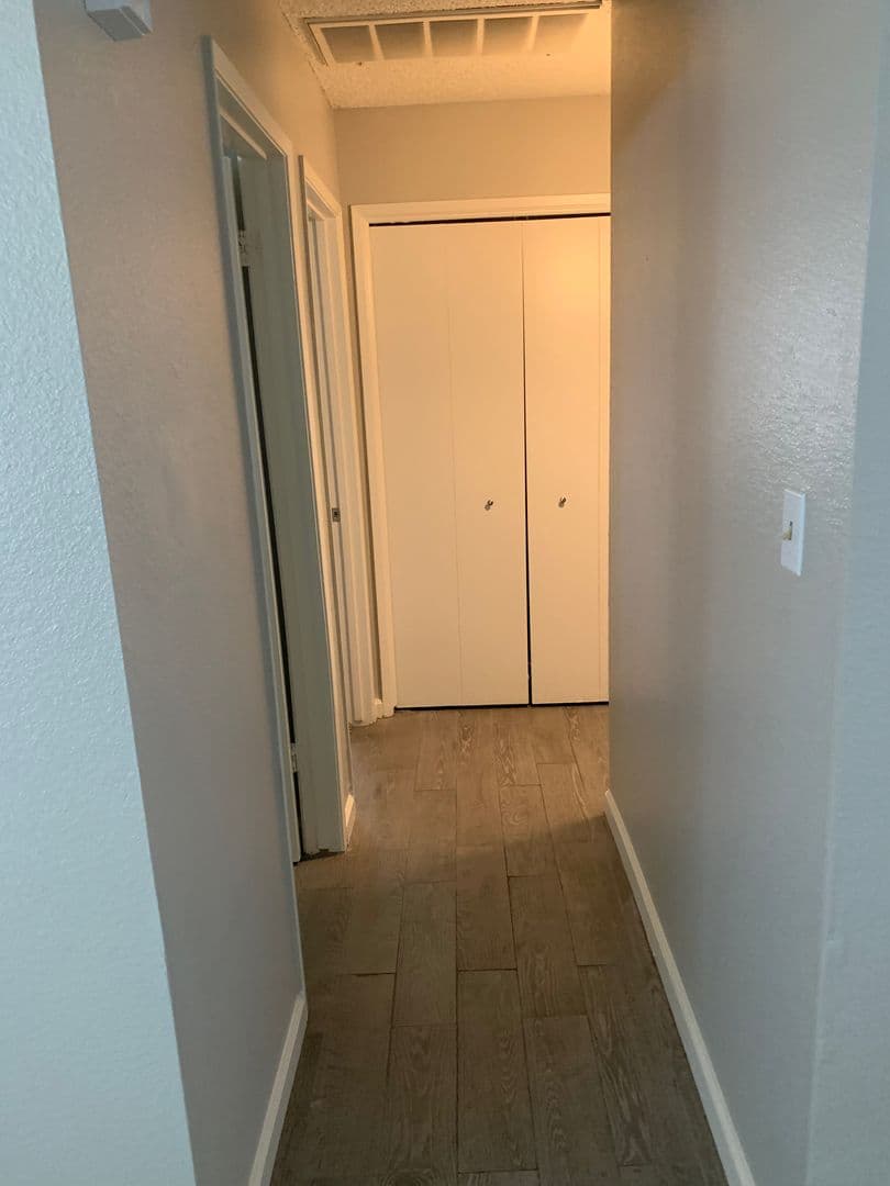 Bakersfield, Apartment: 817 Quail Ln. Lot 11  (#15-#17)
