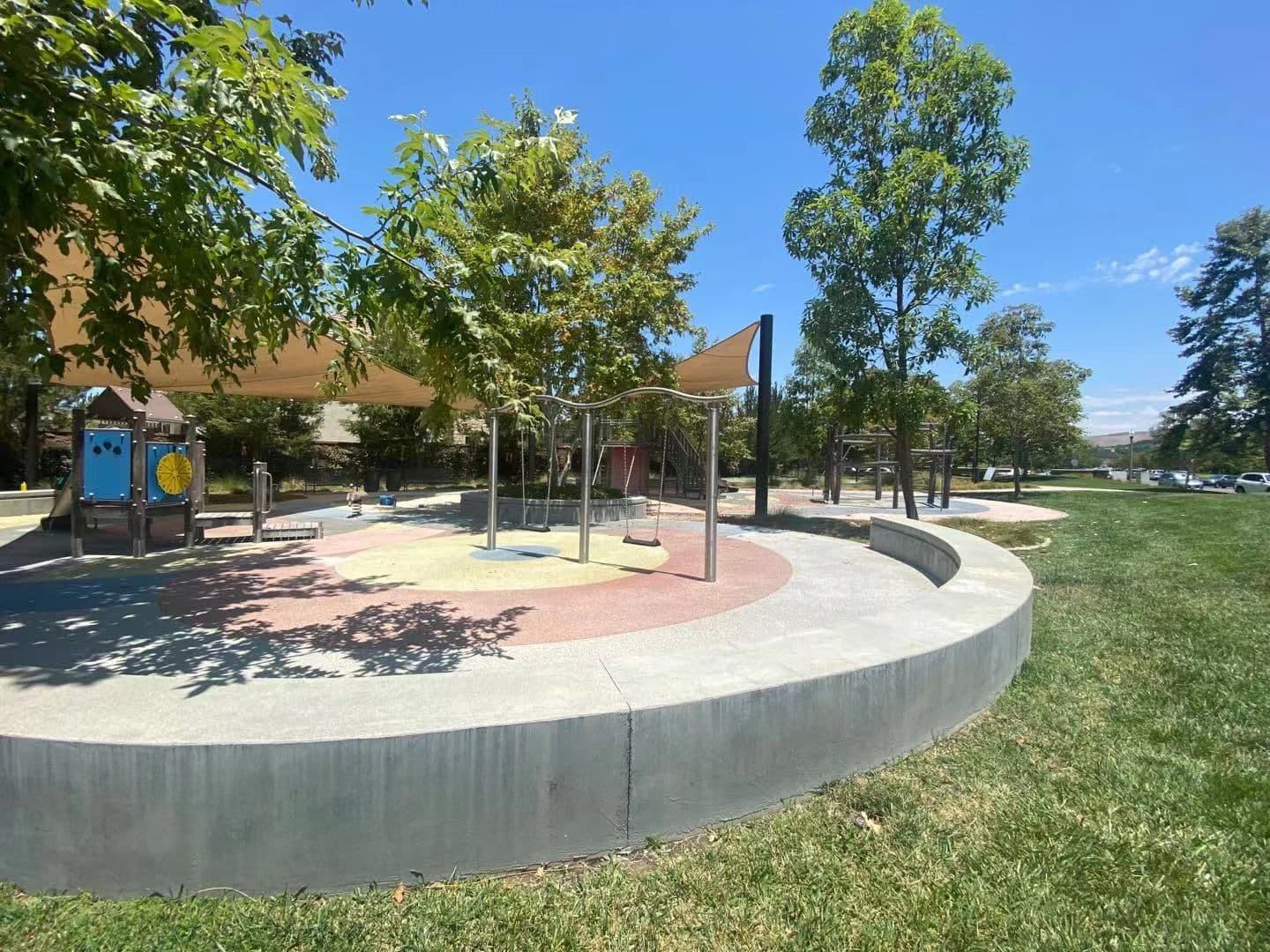 Irvine House: 60 Meander