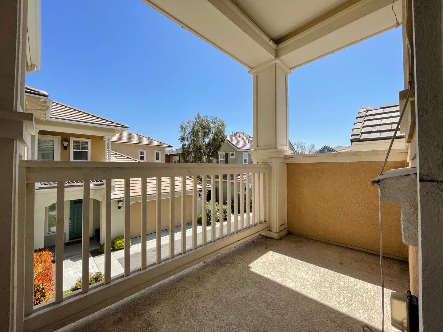 Irvine House: 159 Fieldwood