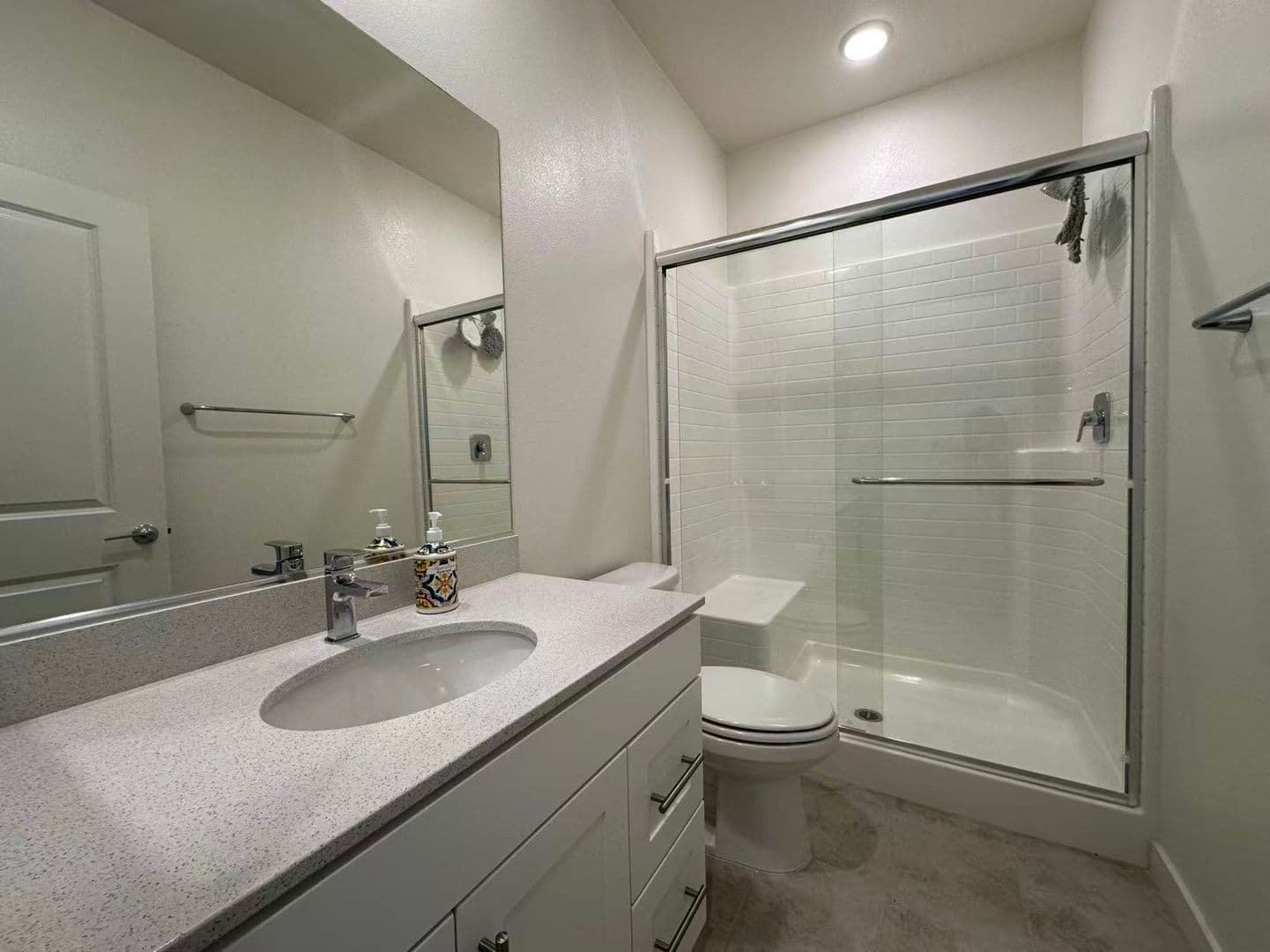 Ontario House: 2622 E Scarlett Ln