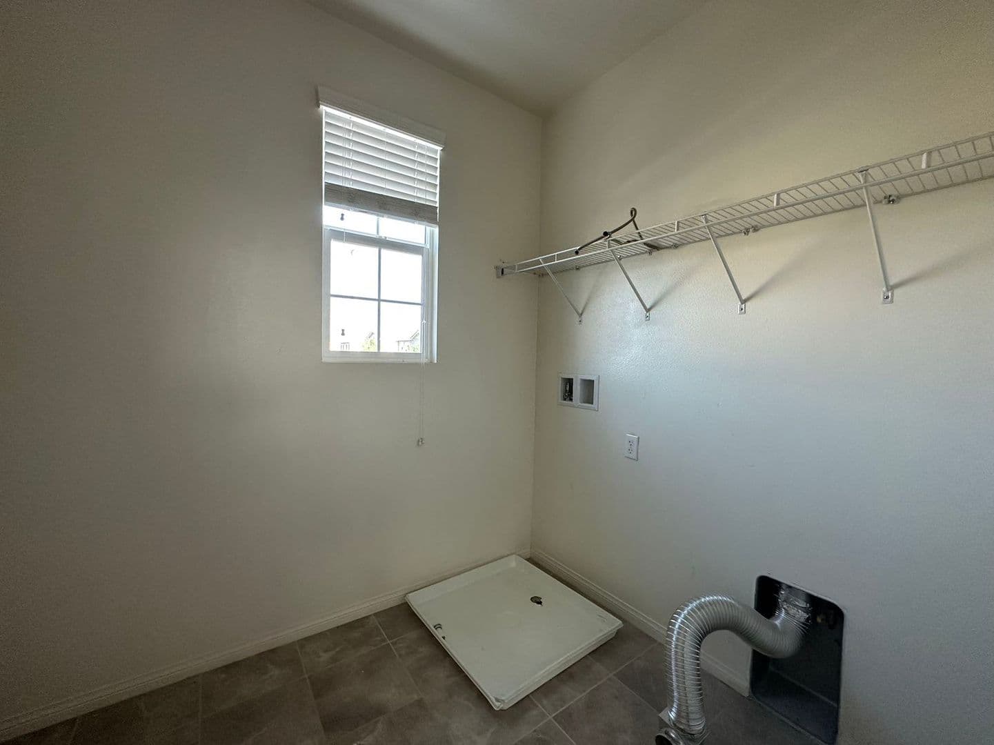 Eastvale House: 5846 Ginger Drive