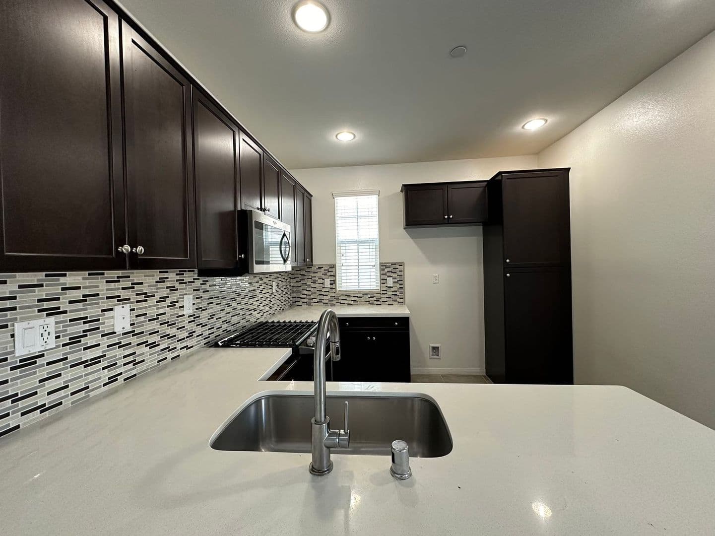 Eastvale House: 5846 Ginger Drive