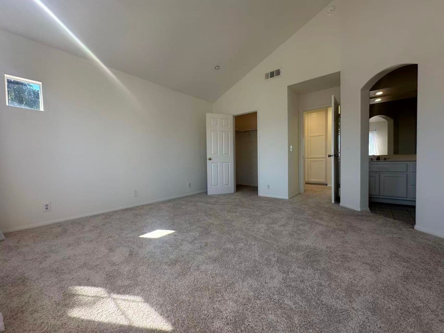 Arcadia House: 1033 Duarte Rd #A