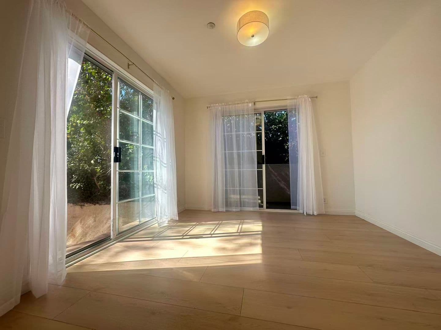 Arcadia House: 1033 Duarte Rd #A
