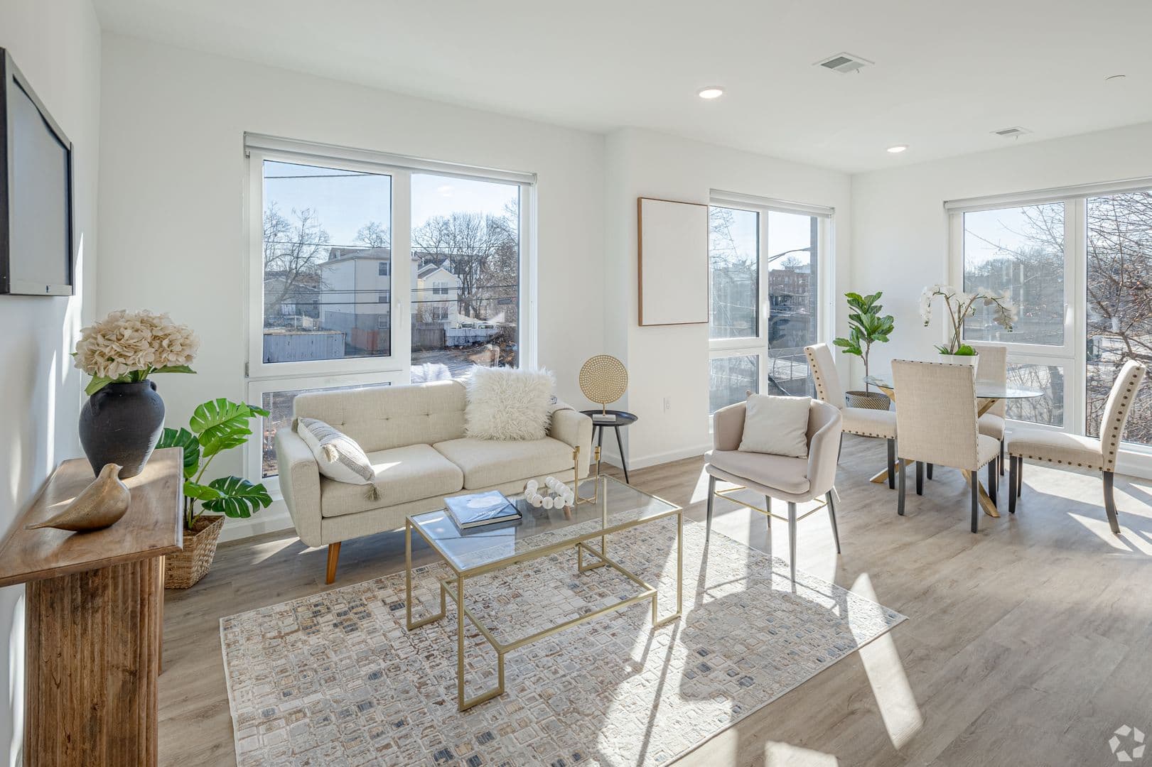 Newark Apartment: 15-19 S 13th St