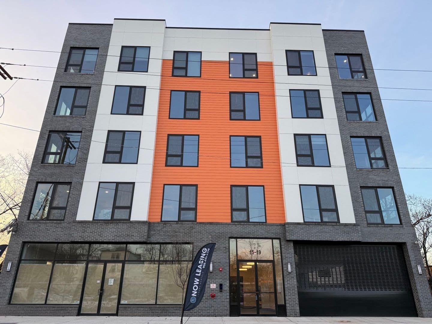 Newark Apartment: 15-19 S 13th St