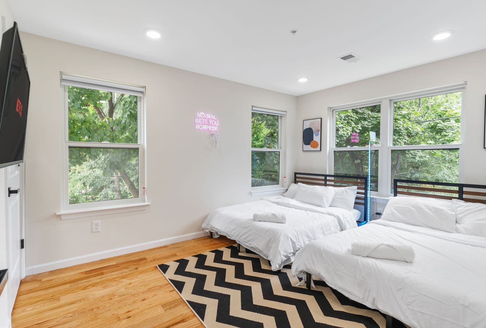 Newark Apartment: 549 South Orange Ave