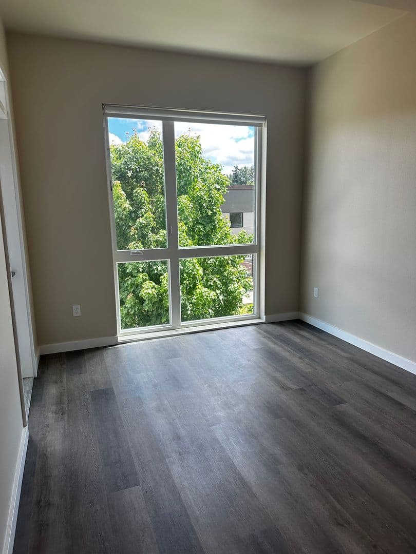 TIGARD Apartment: 12547 SW MAIN ST