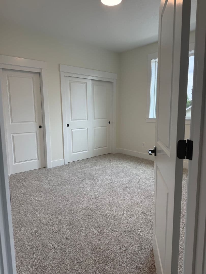 Keizer Apartment: 4885 River Rd N