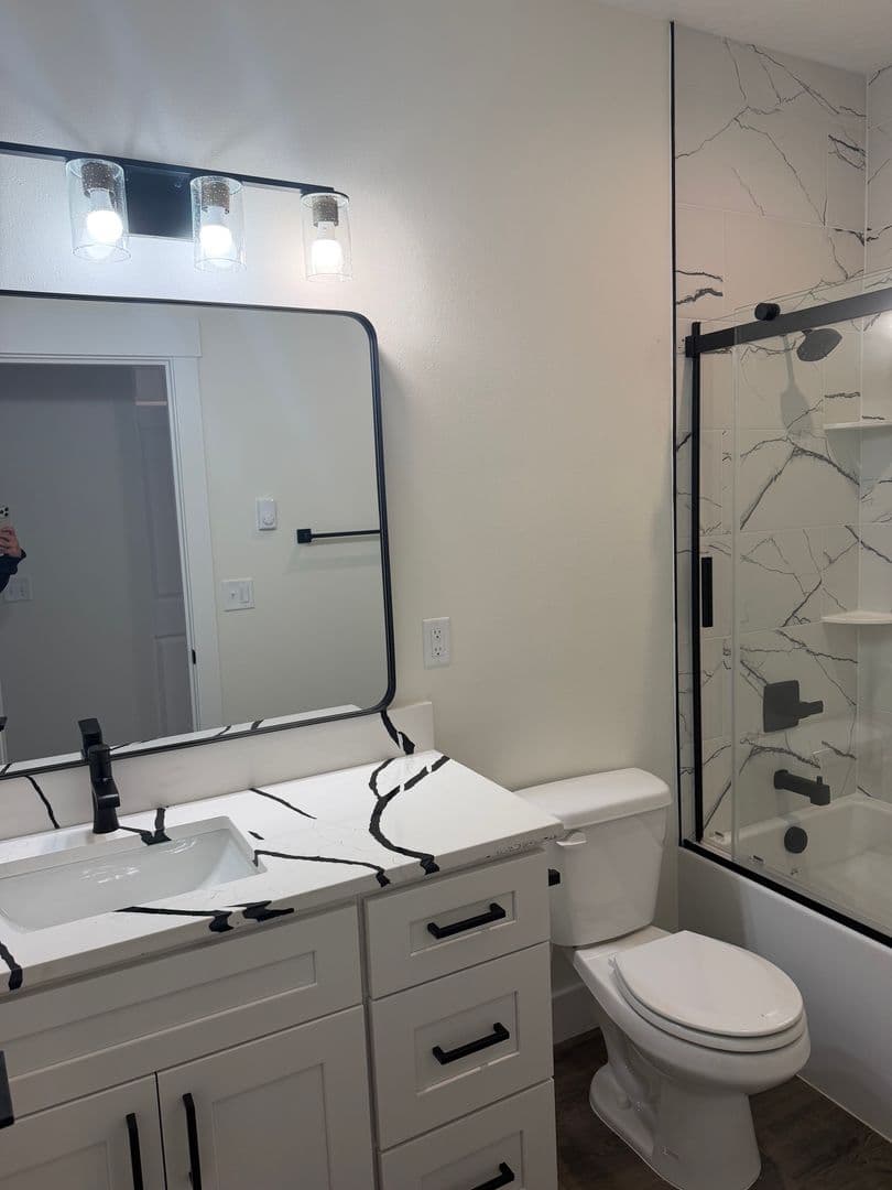 Keizer Apartment: 4885 River Rd N