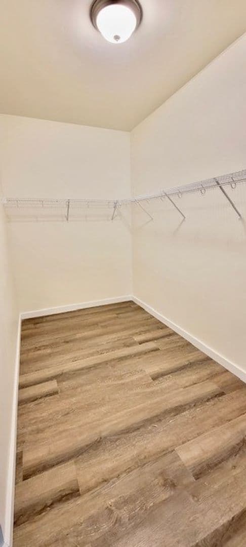 REDMOND Apartment: 2141 SW 19TH ST