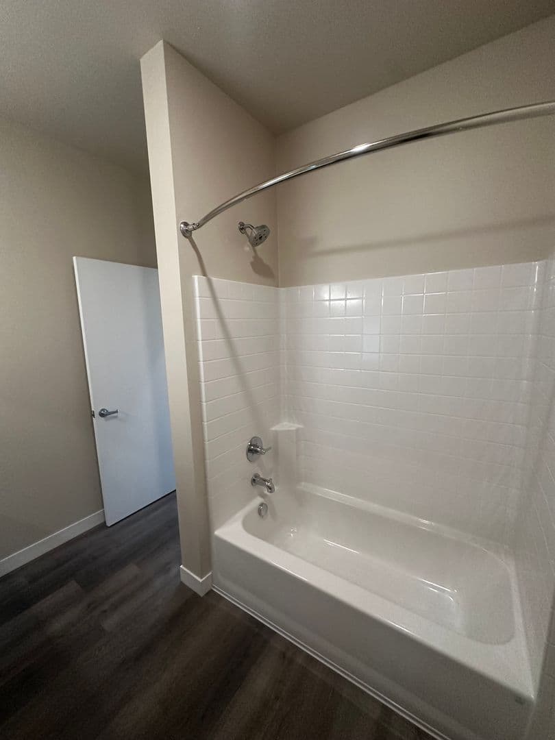 TIGARD Apartment: 12547 SW MAIN ST