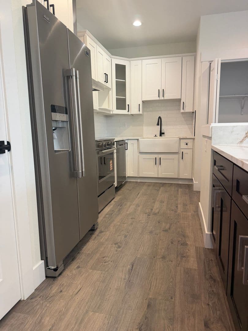 Keizer Apartment: 4885 River Rd N